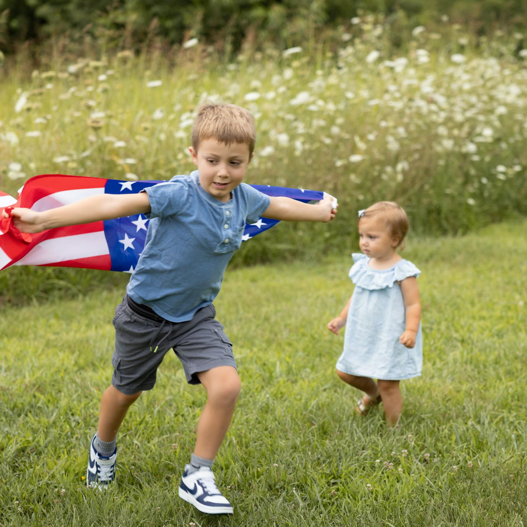 Absolute ✨MAGIC✨ made at The Finley Farm.

From siblings and seniors to Americana & wildflowers.. here’s a little glimpse of what lifestyle can look like behind our lens 📸
