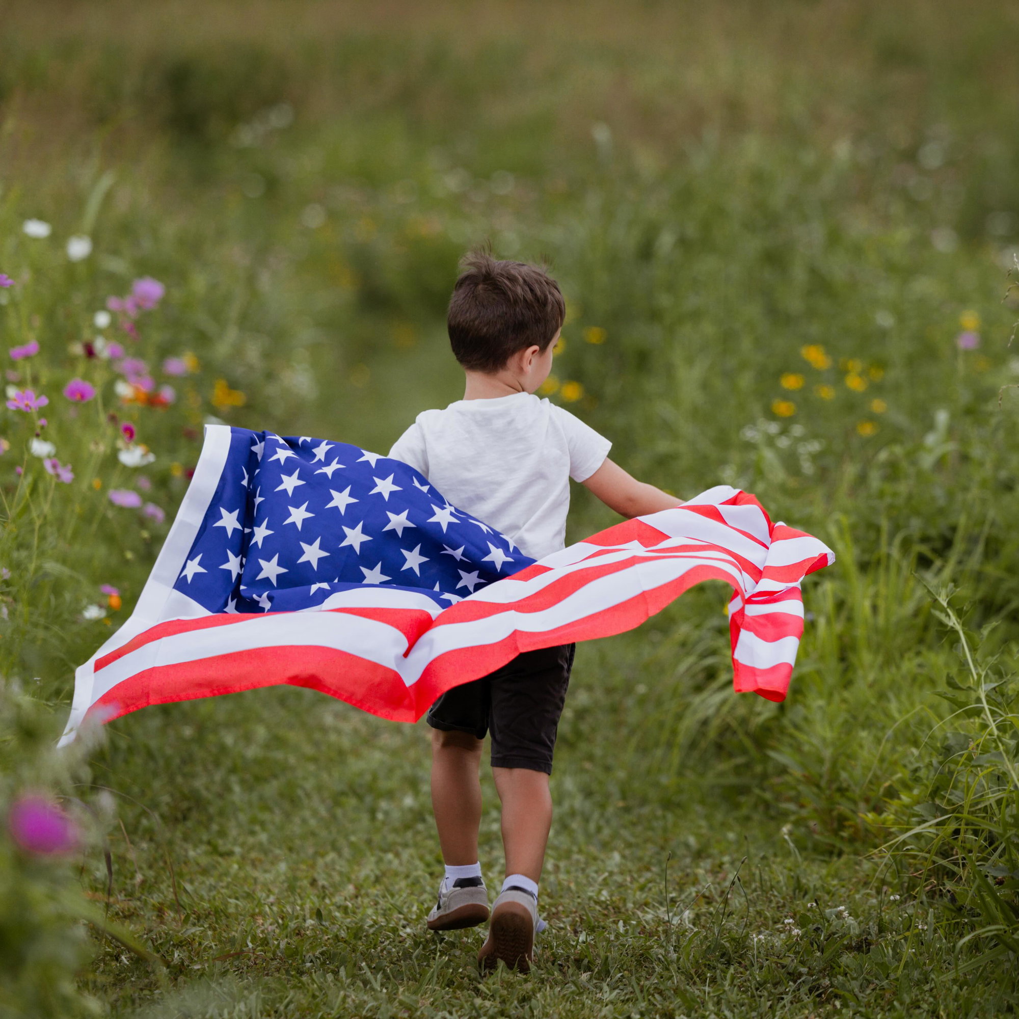 Proud to celebrate 250 years of freedom today! Happy 4th of July from Hometown Media 🇺🇸💥

📸: @hometownmediatn
📍: @thefinleyfarm